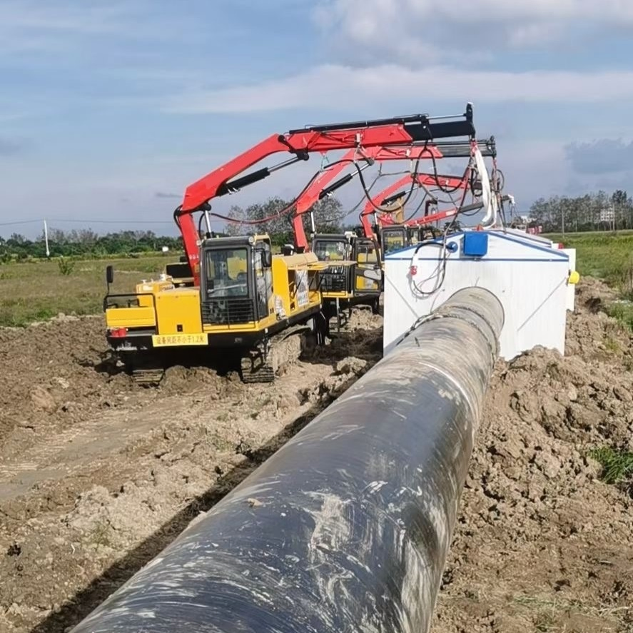 Wind Shelter and Wind Shed Mobile Home on Field Pipeline Construction Site