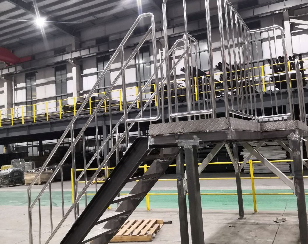 Factory Direct Export Welding Commercial Steel Staircases for Office Building