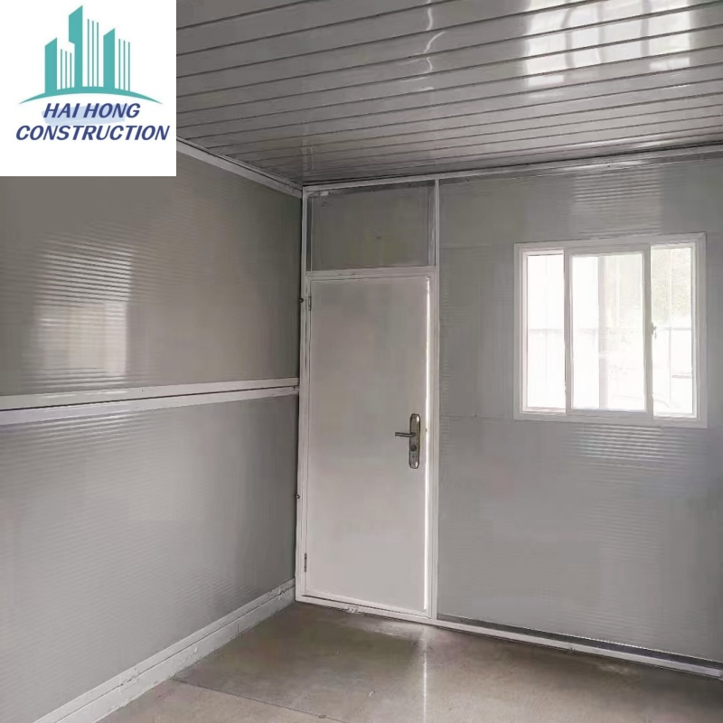 Modern Movable Container House for Flexible Living Spaces