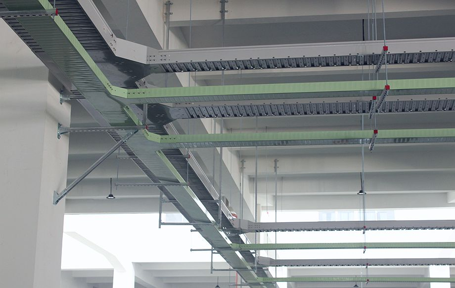Durable Light Duty Slotted Cable Tray for Efficient Wiring Solutions