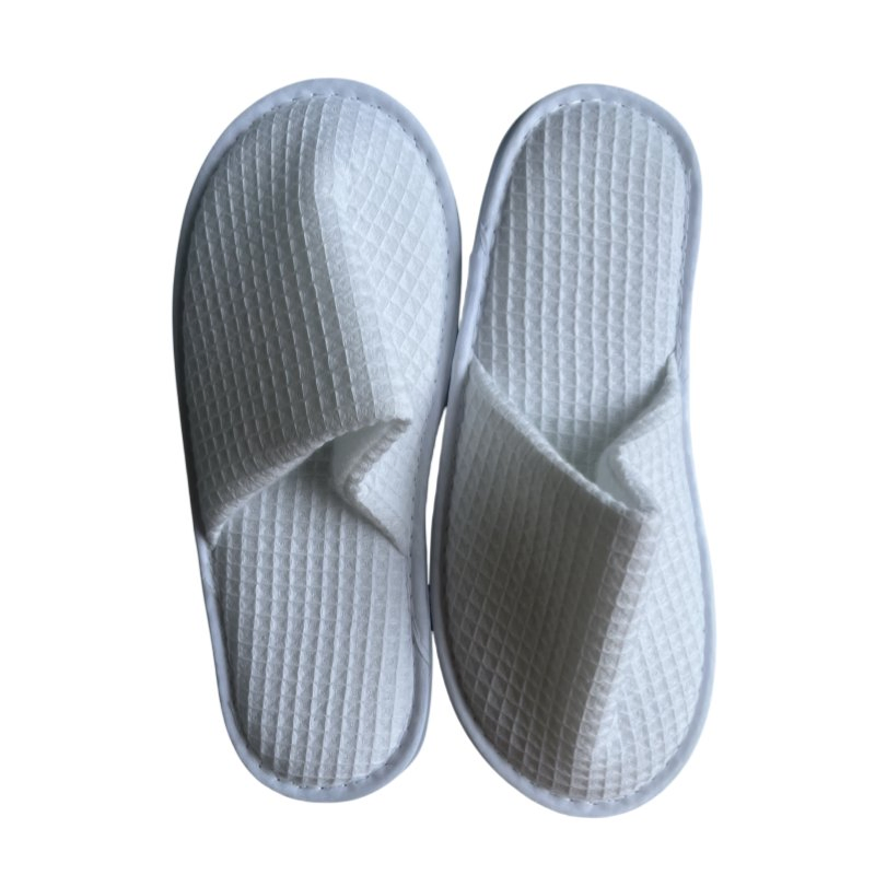Customized Logo and Comfortable Hotel Slippers Thick Antislip Sole