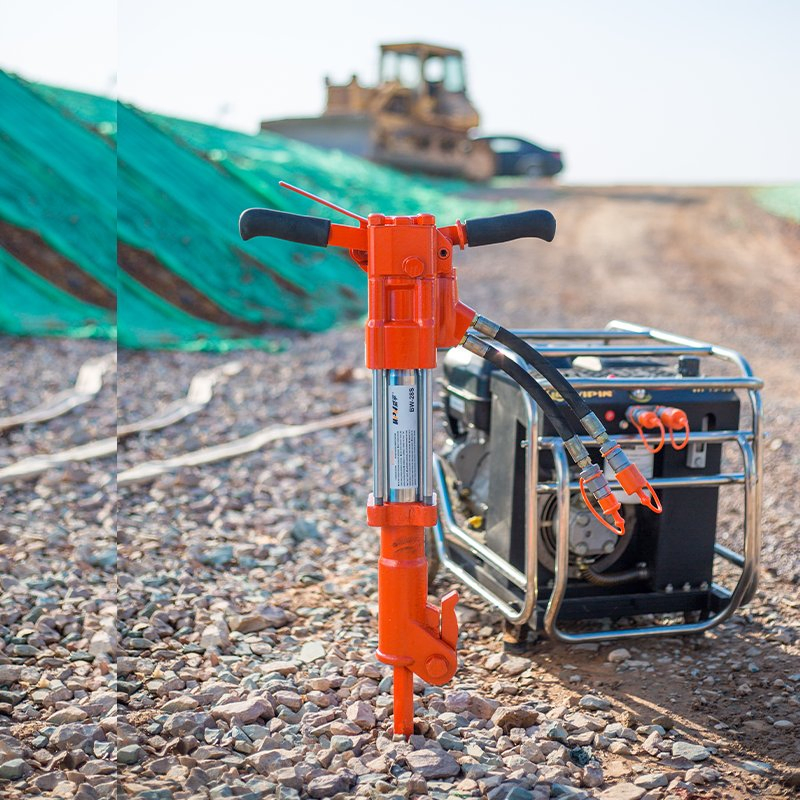 25kg China Hot Sale Medium Duty Type Hydraulic Rock Breaker Hammer for Excavator