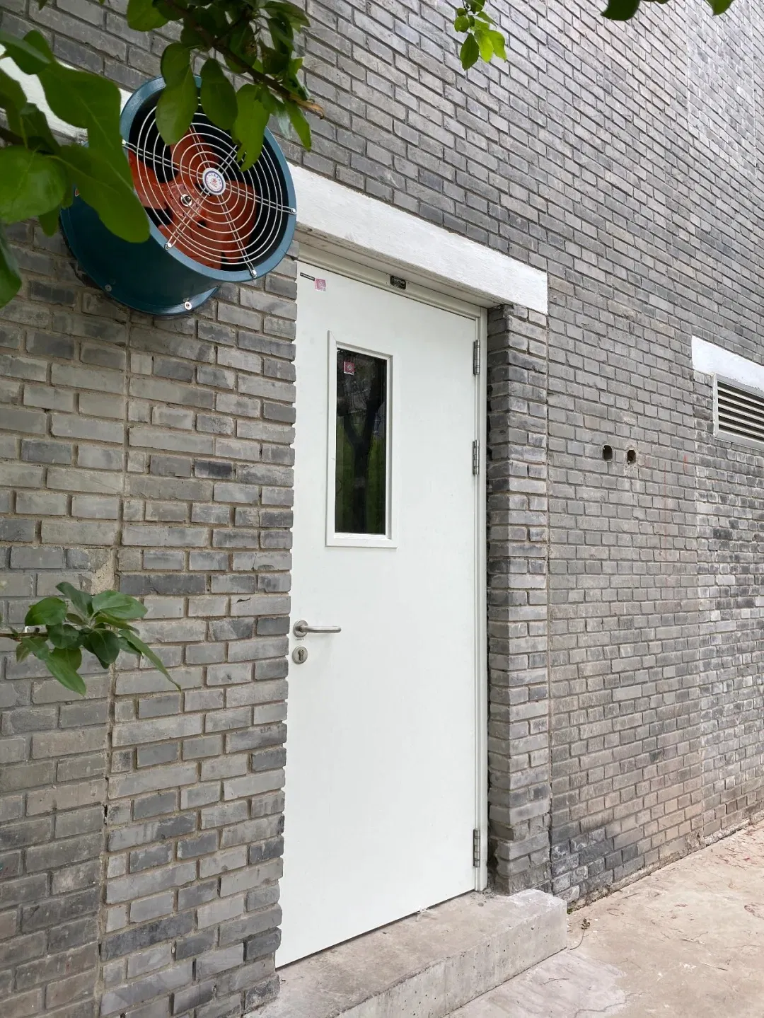 High-End Fire-Rated Doors for Outdoor Use Are Applied in Commercial Premises