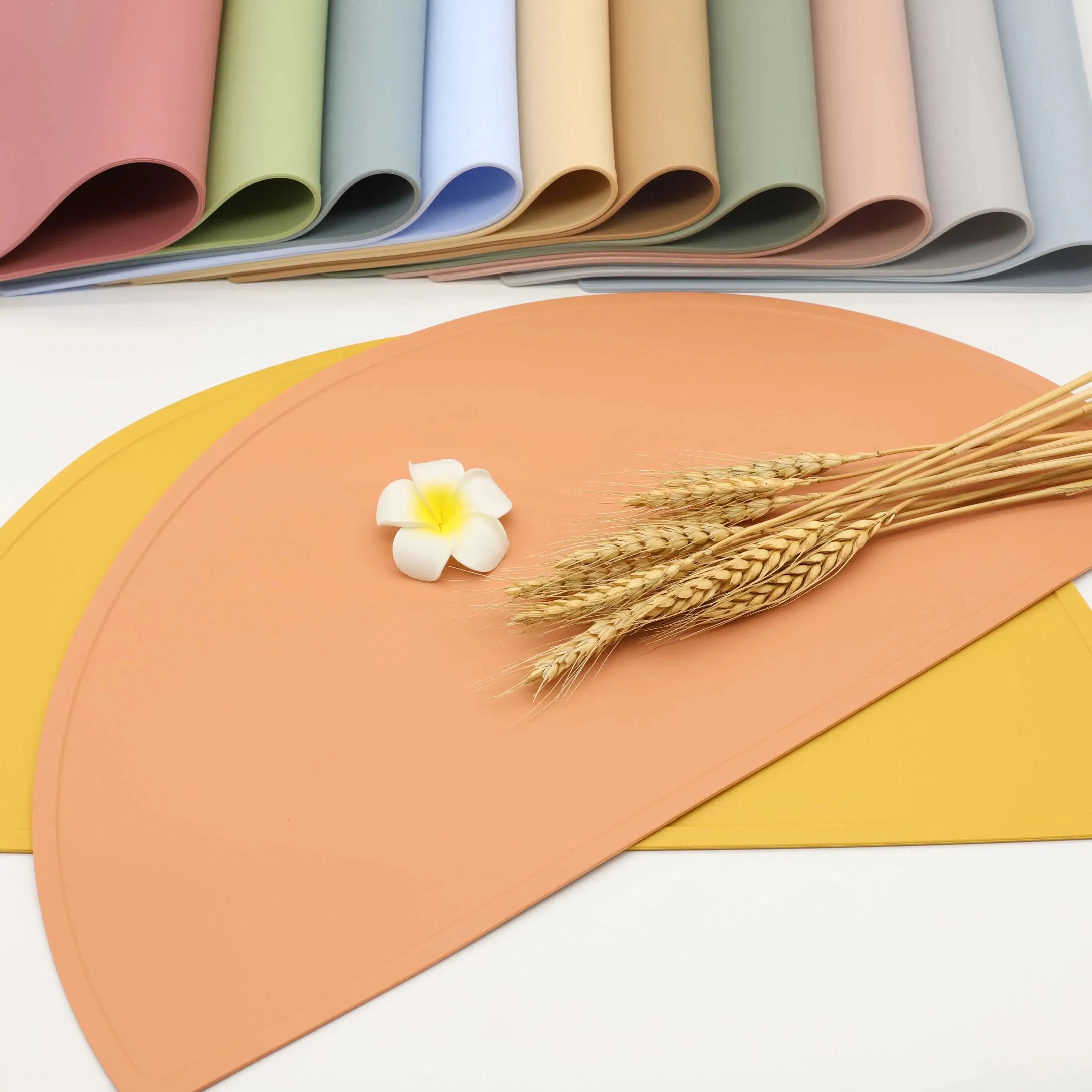 BPA Free Silicone Tray Mat Customize Kids Dining Table Place Baby Semicircle Shaped Non Slip Heat Resistant Silicone Placemat