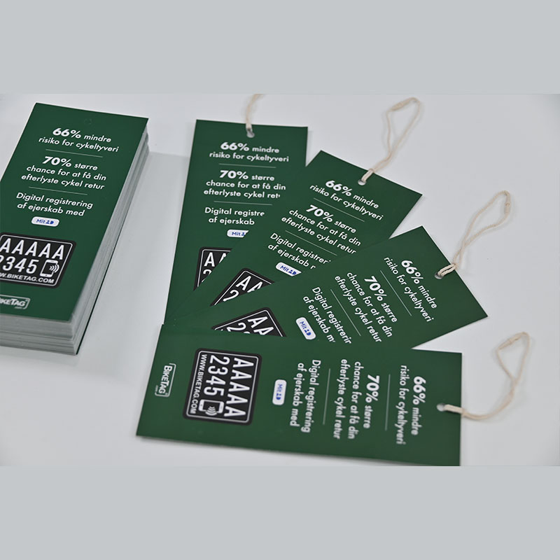 Exquisite and Bright-Colored Clothing Tags