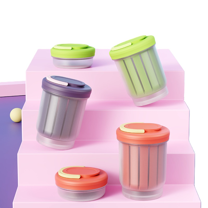 Stylish Round Portable Container for Oatmeal and Fresh Fruits