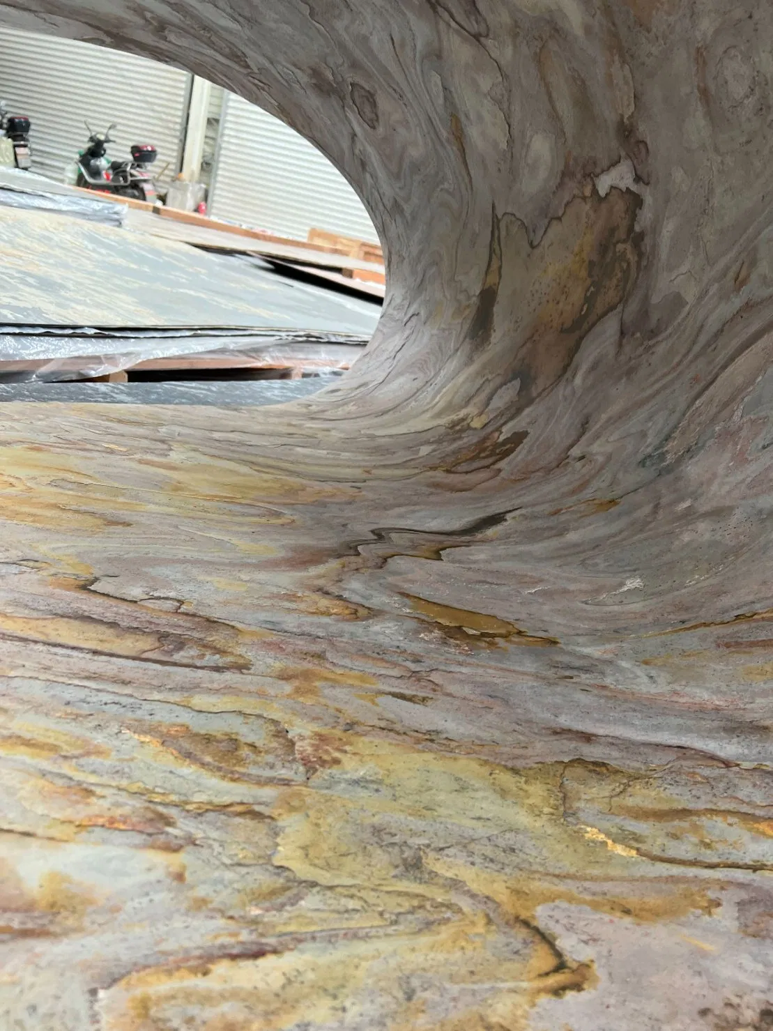 Foshan Natural Stone Non-Slip Stone Veneer Panels Roof Slate Wall Cladding Stone