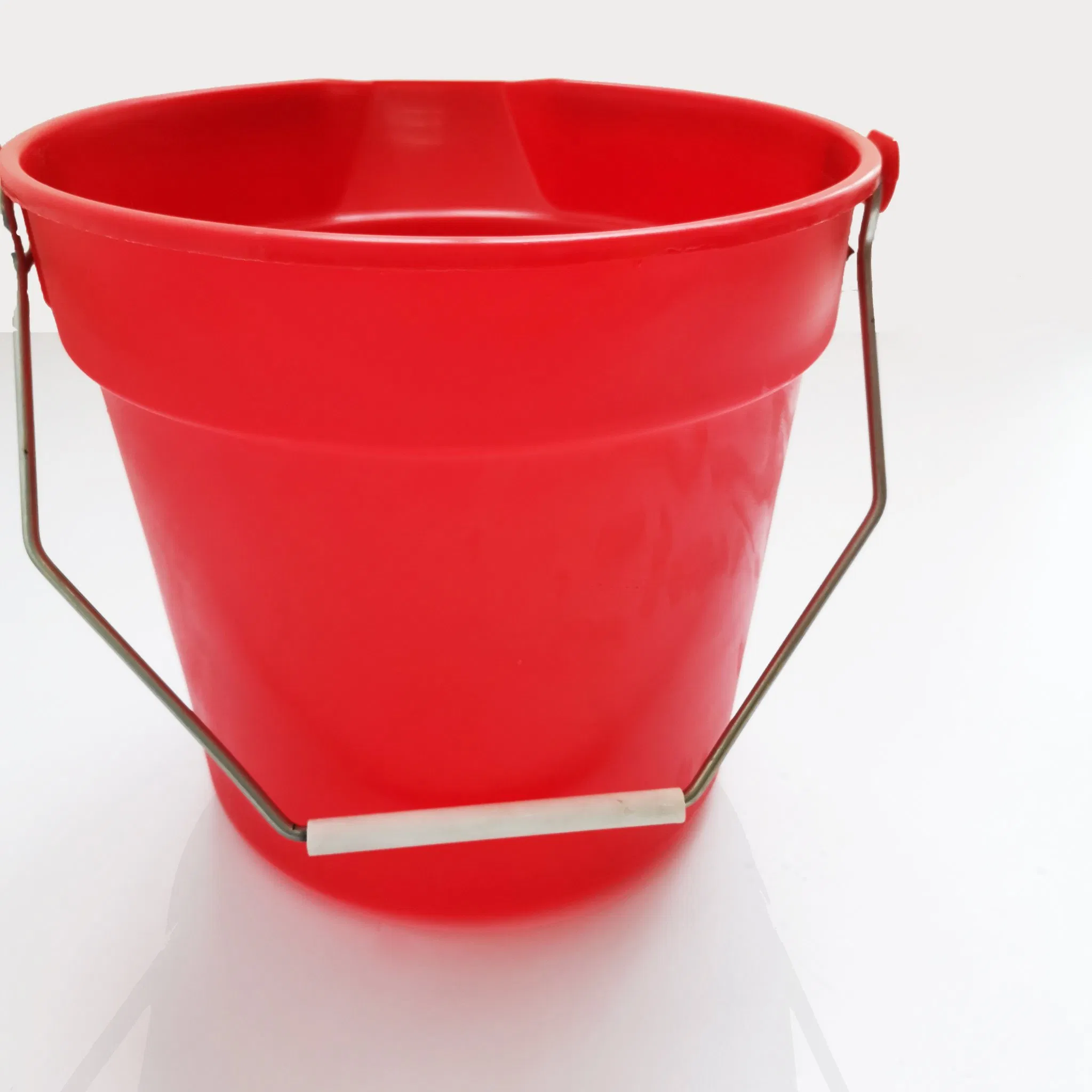 Commercial Products 10L Brute Heavy Duty, Corrosive-Resistant, Round Bucket for Hotels, Hospitals