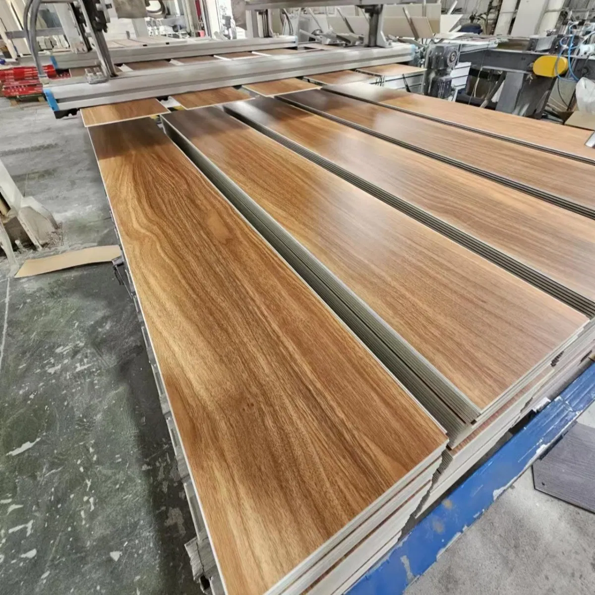 High Quality Soundproof Spc Flooring for Office/ Home/ Mall