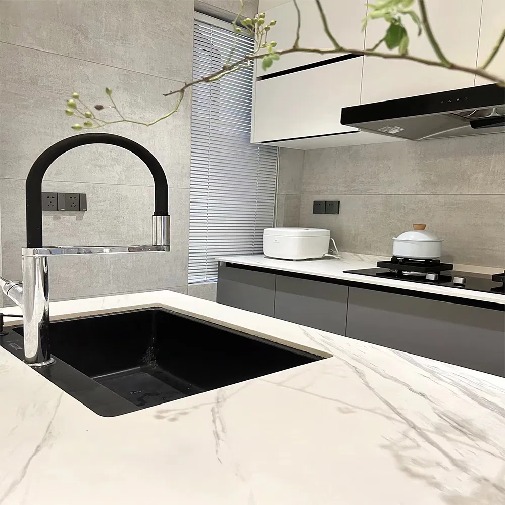 Elegant Artificial Stone Cabinet with Corian Countertop and Island Design