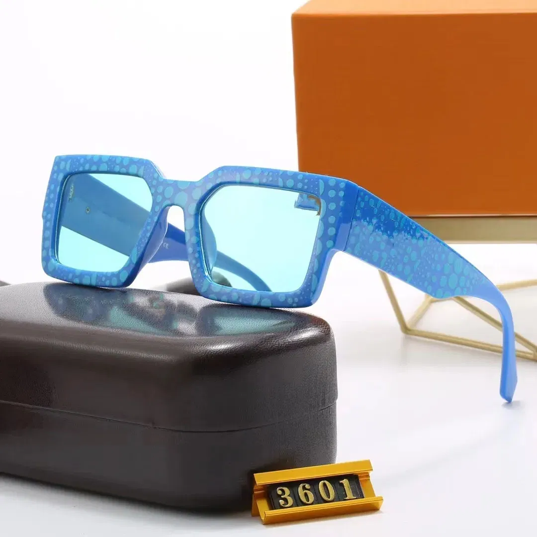 Fashion Designer Classic Ladies Sun Glasses Women Vintage Frame Eyewear Men Replica Sunglasses