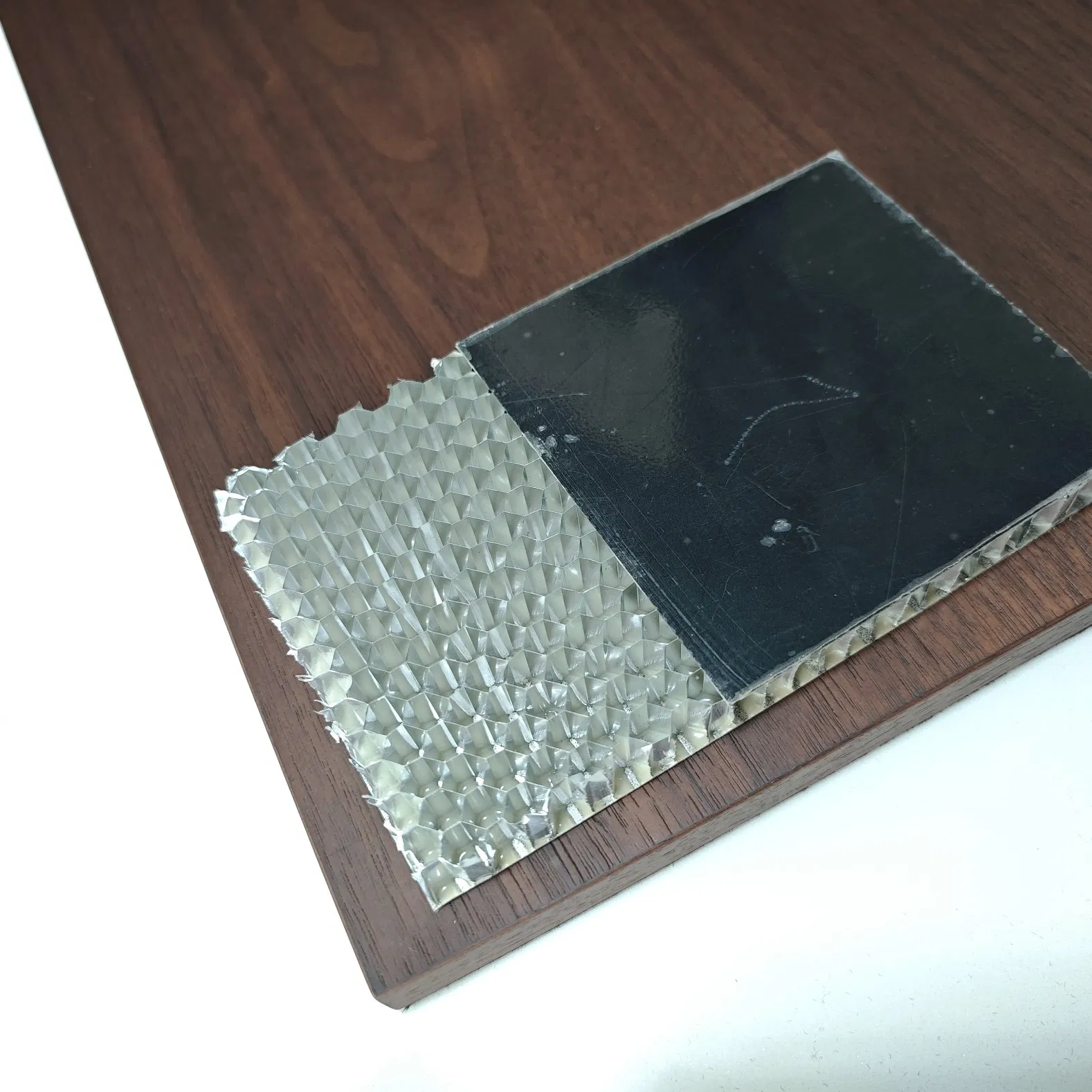 Premium Honeycomb Core Panels for Versatile Building Solutions