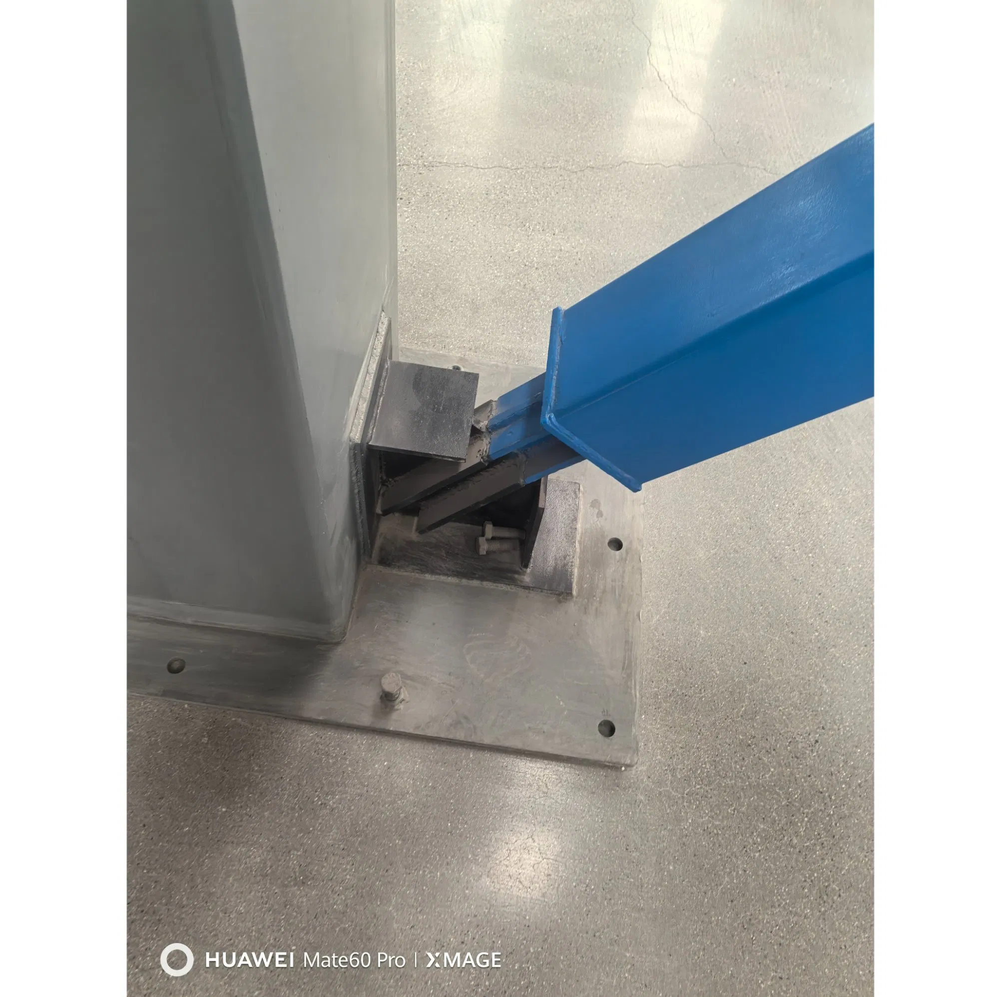 Buckling-Restrained Brace for Building