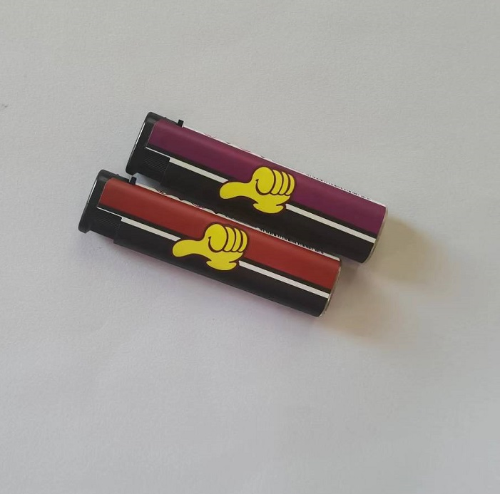 2024 New Fashionable Customizable Stable Flame Windproof Classic Lighter Promotional Price Dy-F028 ISO9994 En13869