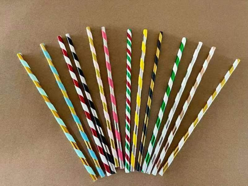 Wholesale Color Disposable Straws Degradable Paper Red and Green Mixed Christmas Series