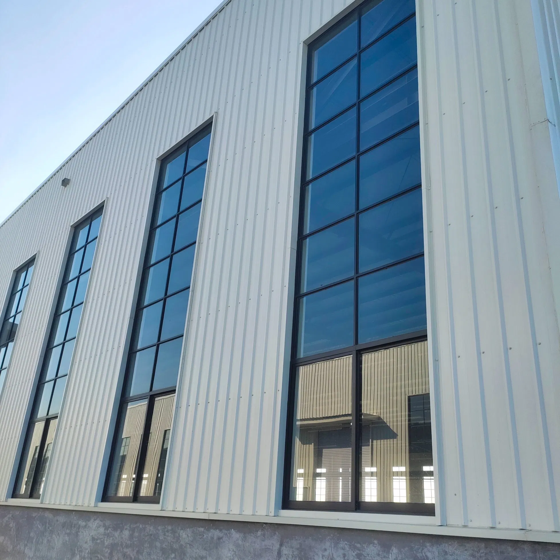 Metal Frame Fast-Build Prefabricated Steel Structure Building Workshop