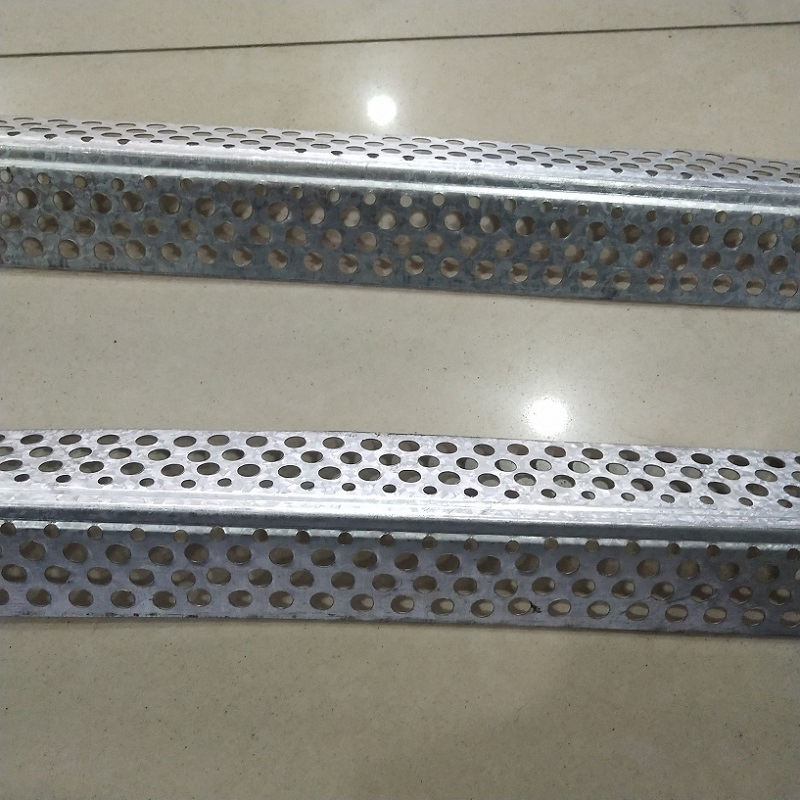 1.7cm Width Perforated Galvanized Steel Corner Bead Mesh
