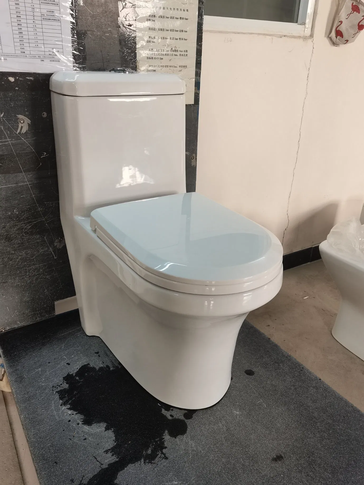 Modern White Siphon Flushing Bathroom Sanitary Ware Ceramic One Piece Wc Toilet Ceramic Toilet Bathroom Toilet