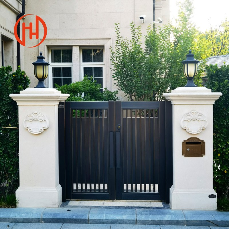 Aluminum Post Wood Composite Gate Electronic Door Fence Gate