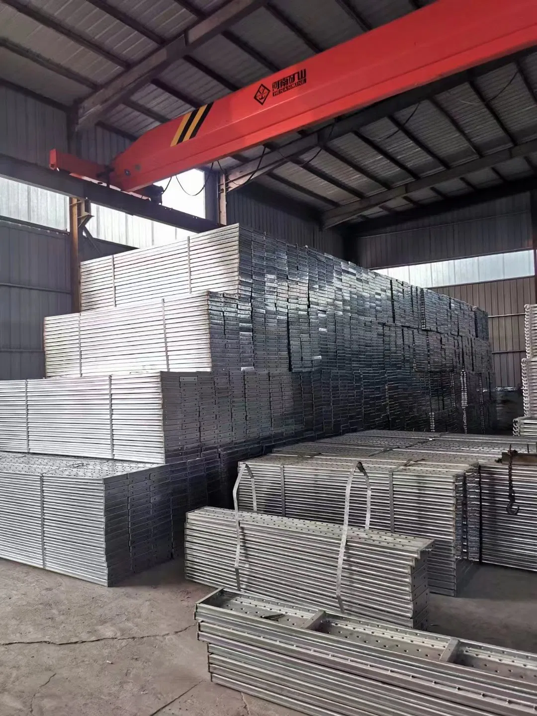 Customized Hot-Dipped Galvanized Steel Catwalk High-Strength Steel Platform for Construction Site