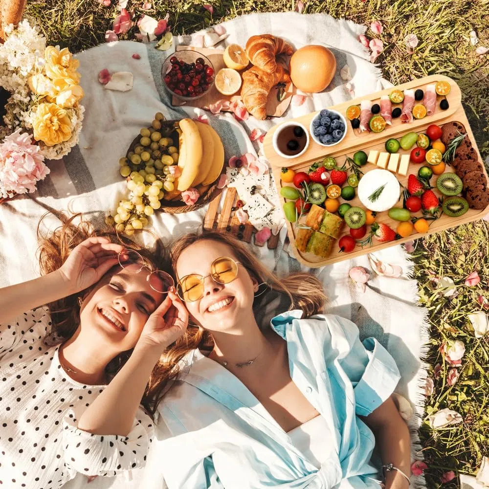 Набор бамбуковых ножей и доски для сыра, 4 предмета