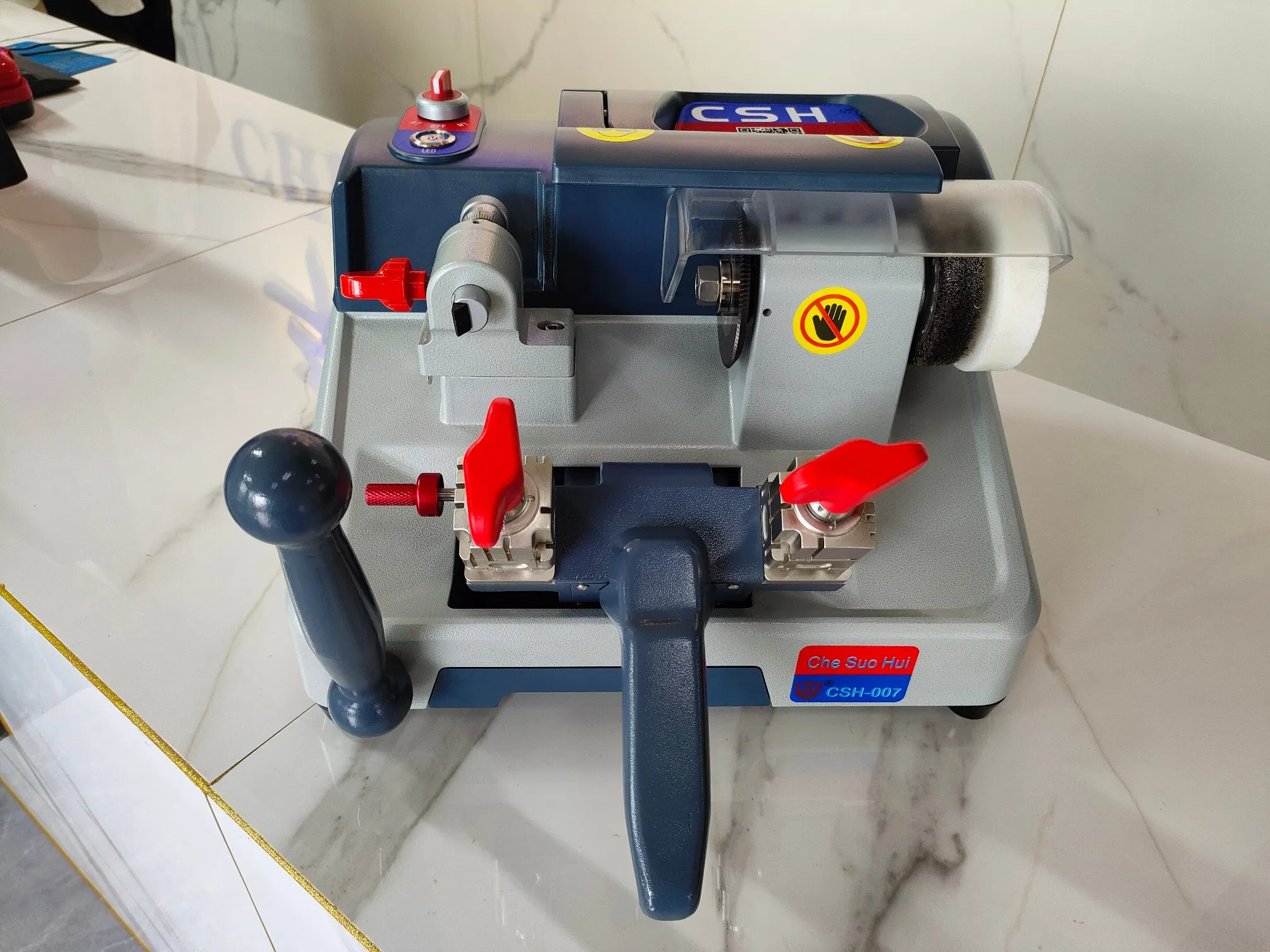 Cord-Free Mobility Cutting Machine Csh006 Key Duplicating Machine