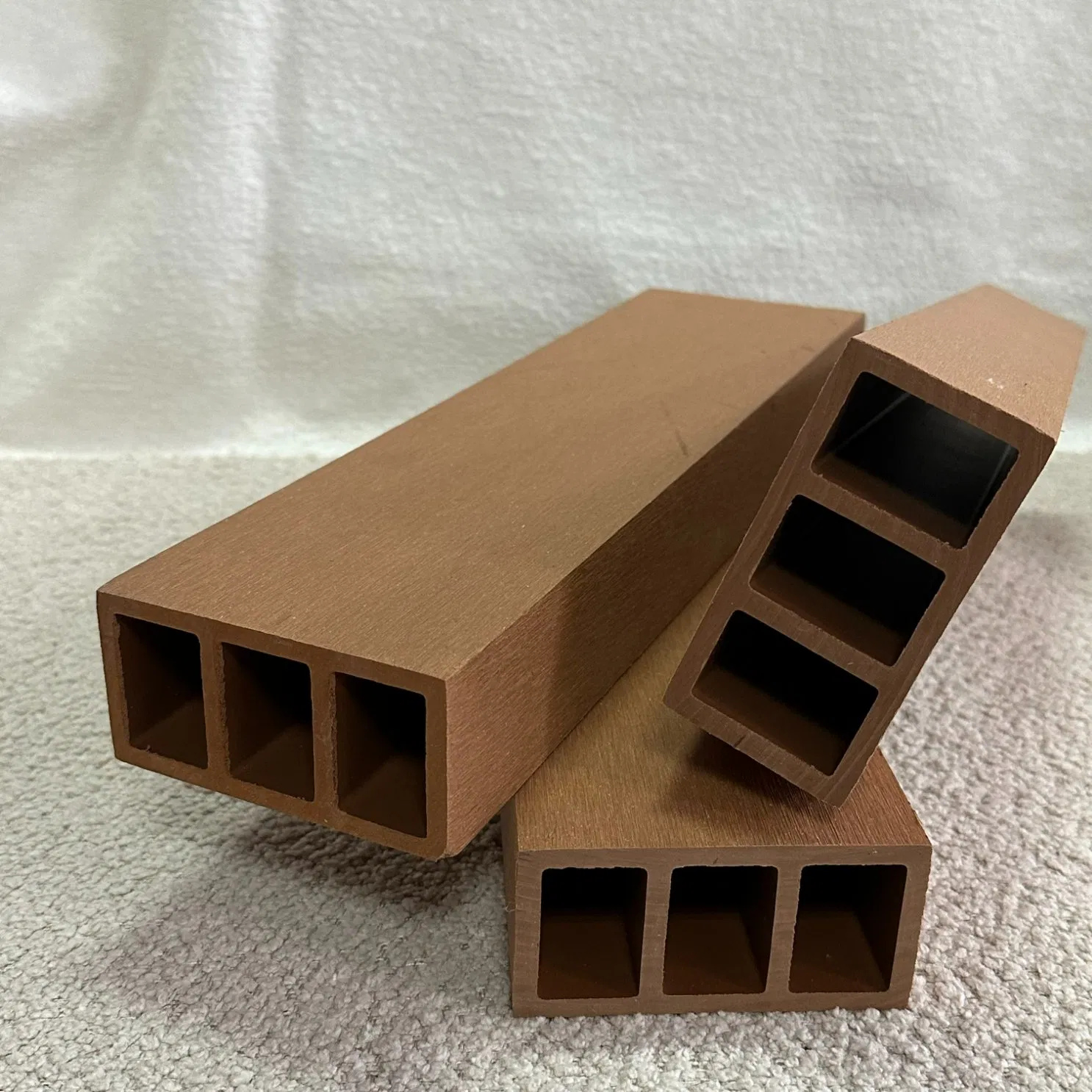 Architectural WPC Louver Design 100X50mm Custom Color Matching Seamless Integration Weather-Resistant