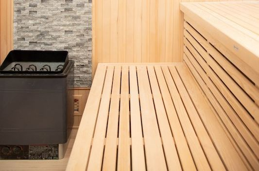 Индивидуальная паровая сауна для дома с печью