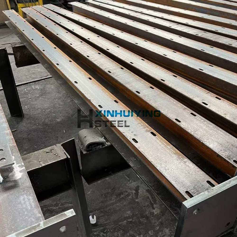 Customized H Steel Post with Base Plate Hot DIP Galvanized H Beam