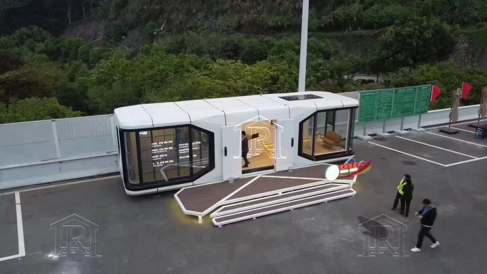 Prefab Houses Luxury Tiny Container Store Shop Houses with Steel Structure Prefab