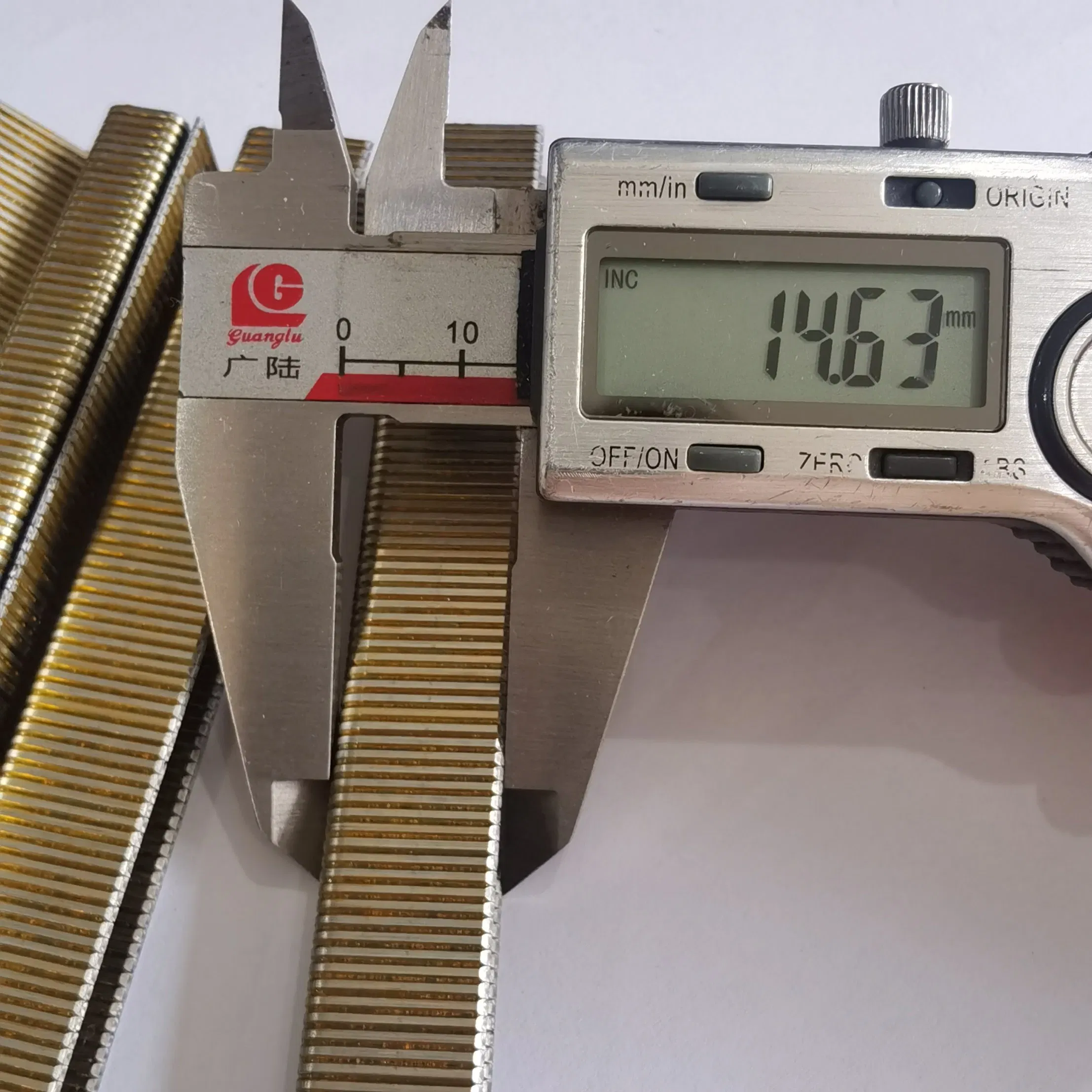 9215 Medium Wire Staples Pins for Decoration