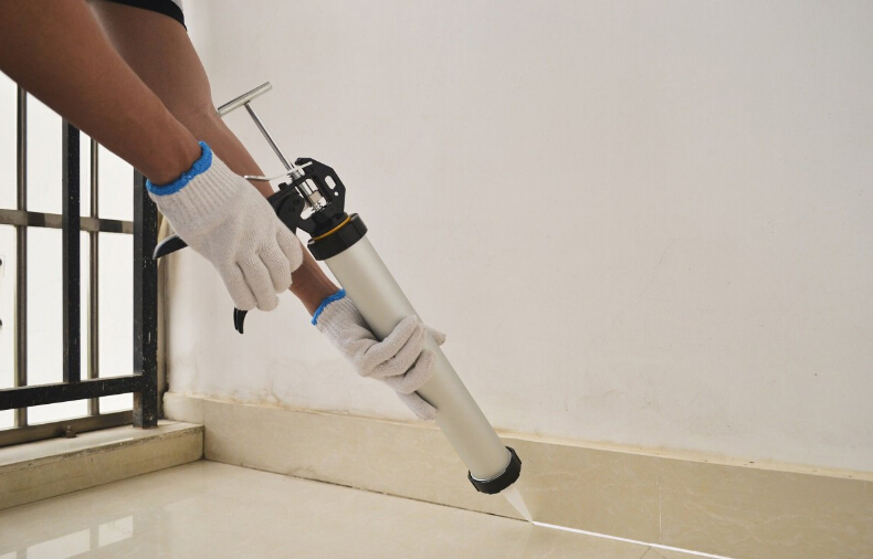 Adjustable Caulking Gun Tube with High Quality