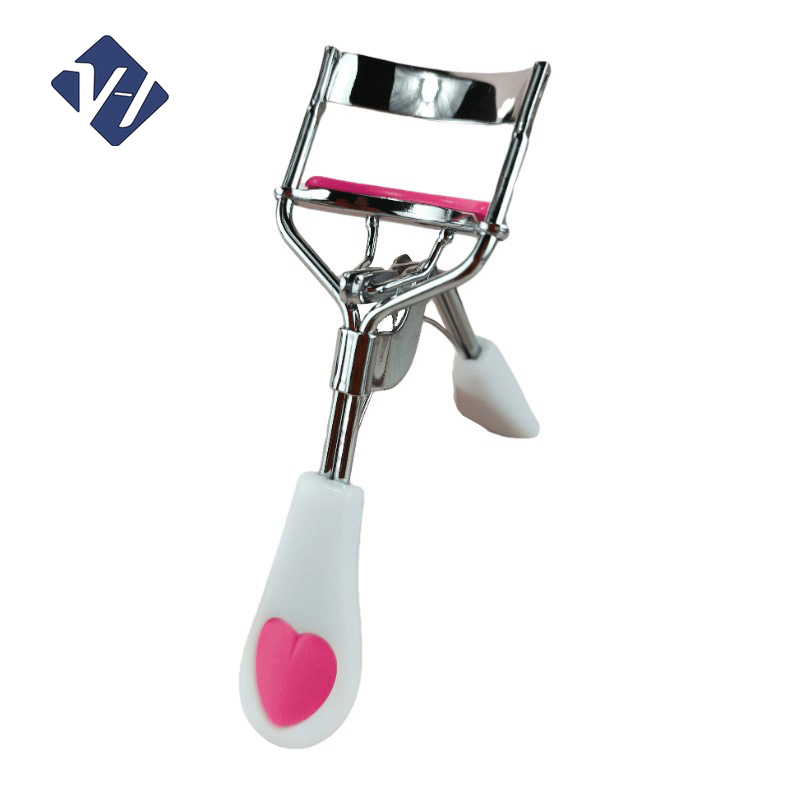New Design Wholesale Eyelash Curler with Comb and Heart Handle