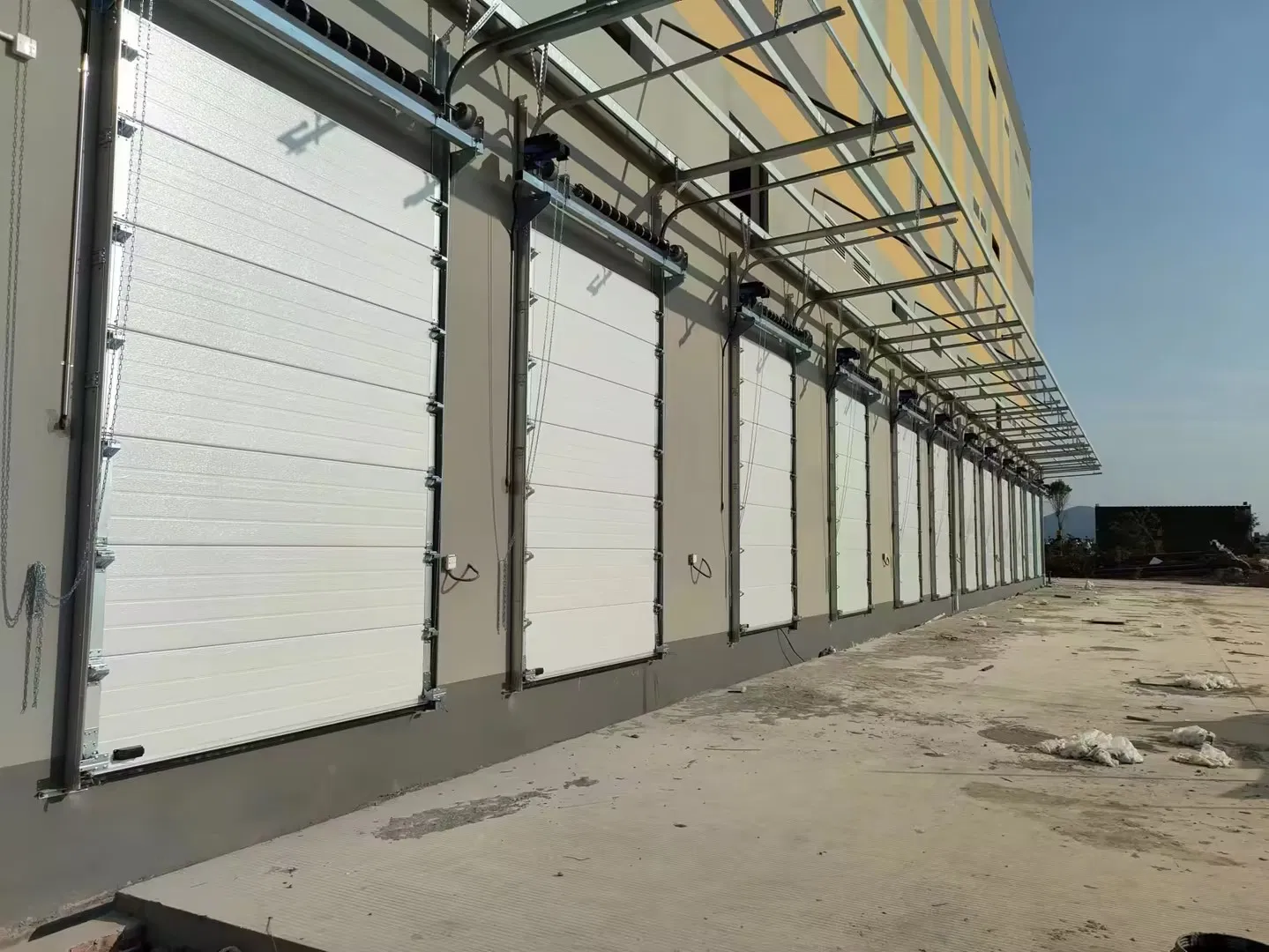 Factory Direct Sale Customized Industrial Sliding Overhead Steel Vertical Lifting Roll-up Doors