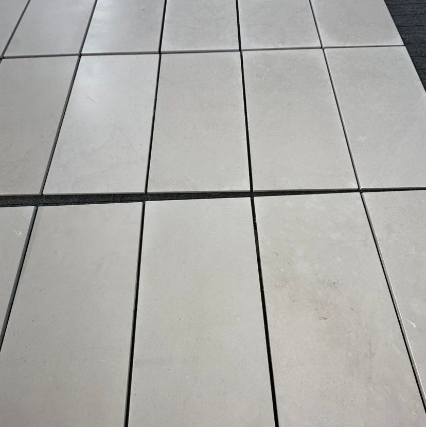 Honed White Limestone Tile for Wall and Flooring