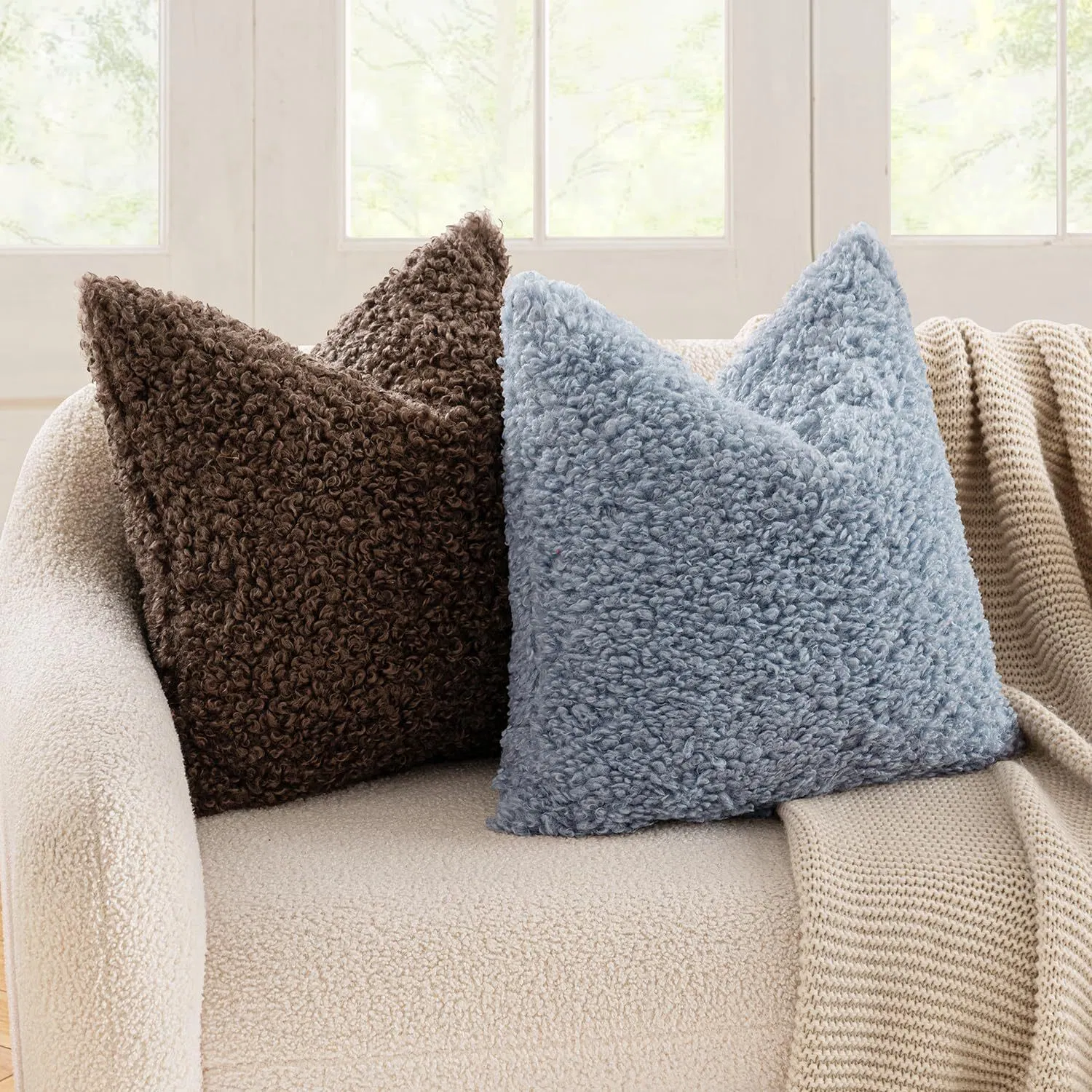 Cozy Thickened Teddy Bear Fur Pillow Cover - Soft Plush Solid Color Nordic Style Sofa Cushion - Modern Home Decor for Living Room and Bedroom
