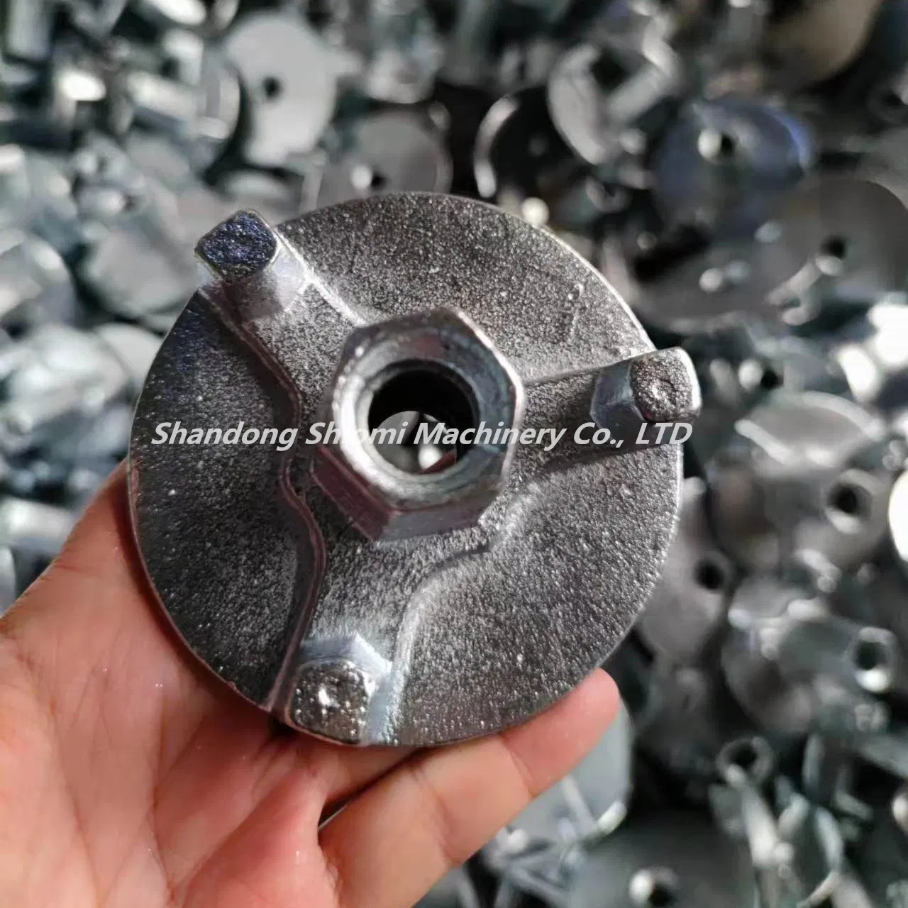 Гайка-бабочка для опалубки D15мм, 90мм, 450г