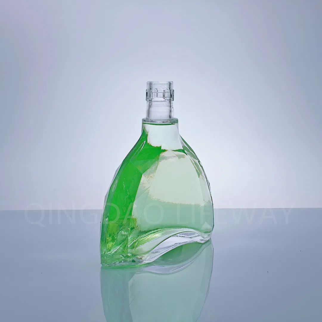 700ml 750ml 500ml Wholesale Super Flint Glass Liquor Bottle for Vodka Gin Rum with FDA SGS Certification