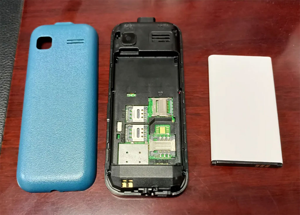 Бюджетный кнопочный телефон GSM 2G с долгим временем работы