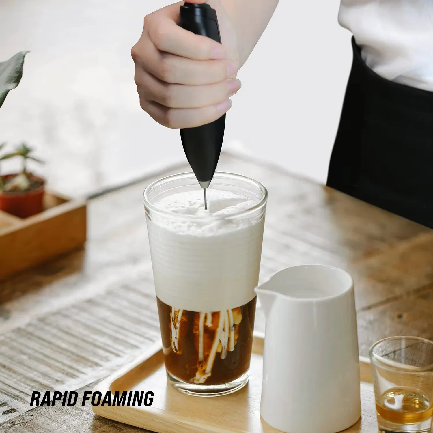 Handheld Milk Frother Easy Operate Coffee Maker Cappuccino Milk Frother Mini Battery Operated Milk Foamer