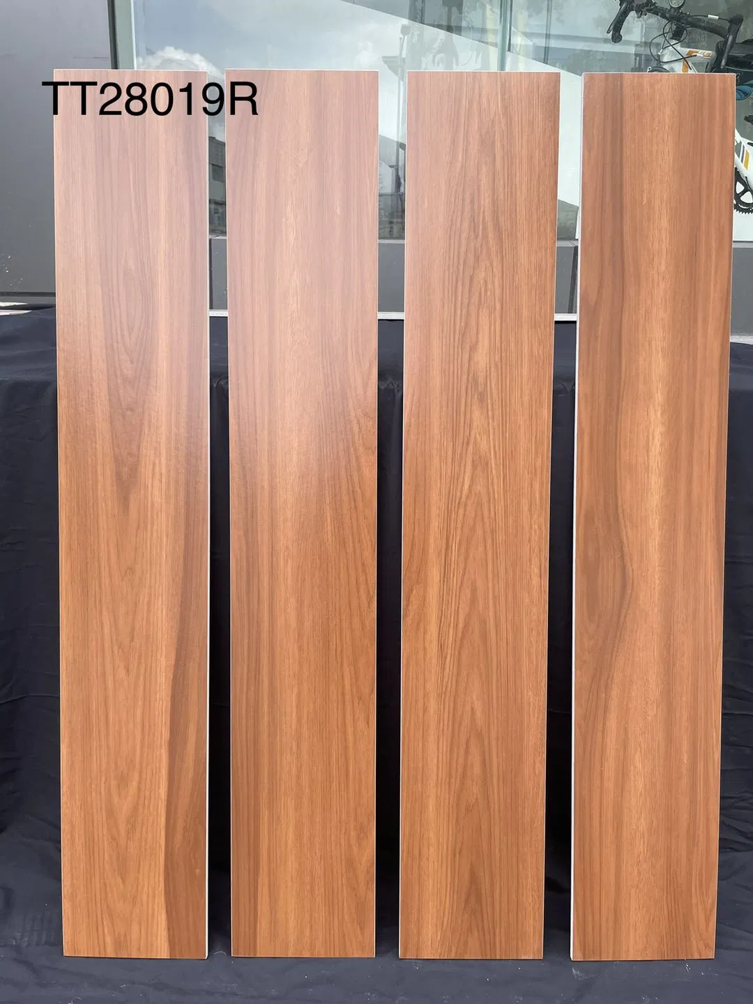 Керамическая плитка под дерево 200x1200 мм