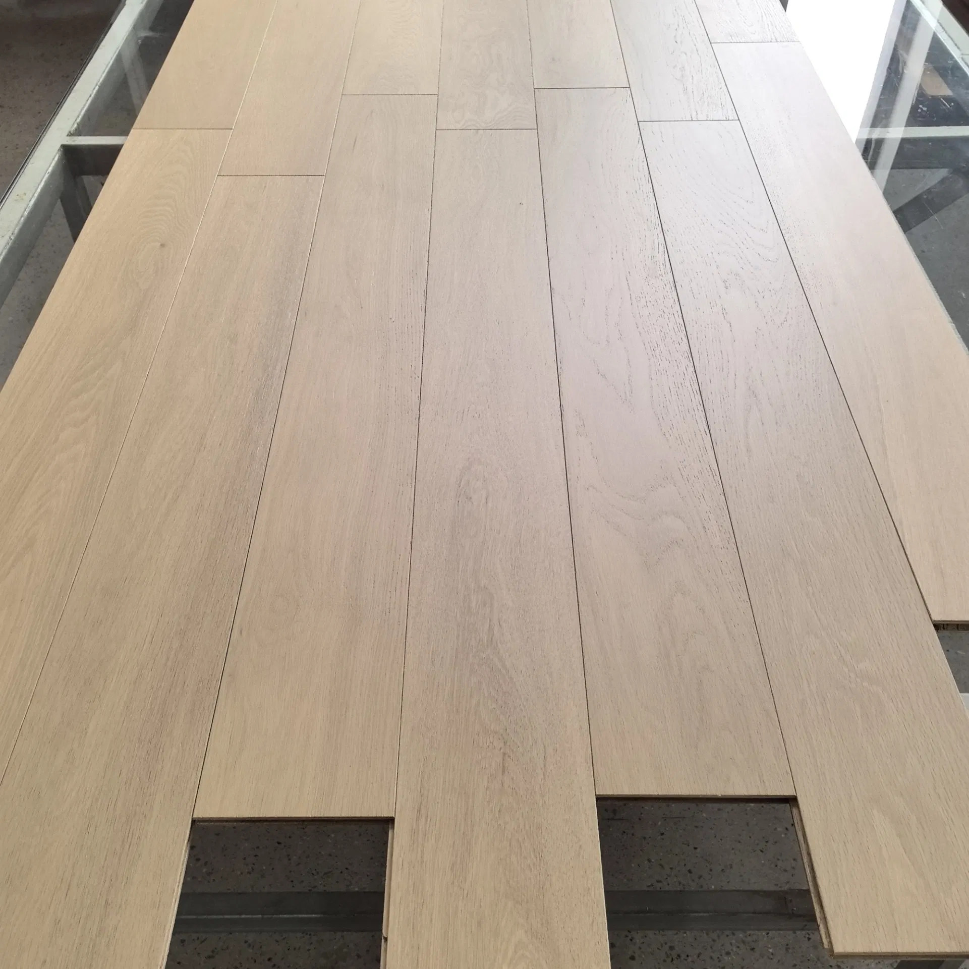 White Oak T&G Multilayer Interior 14mm Hardwood French Oak Wooden Flooring Solid Wood Engineered Hardwood Flooring