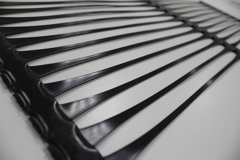 Warp Knitted Polyester Geogrid with CE for Construction