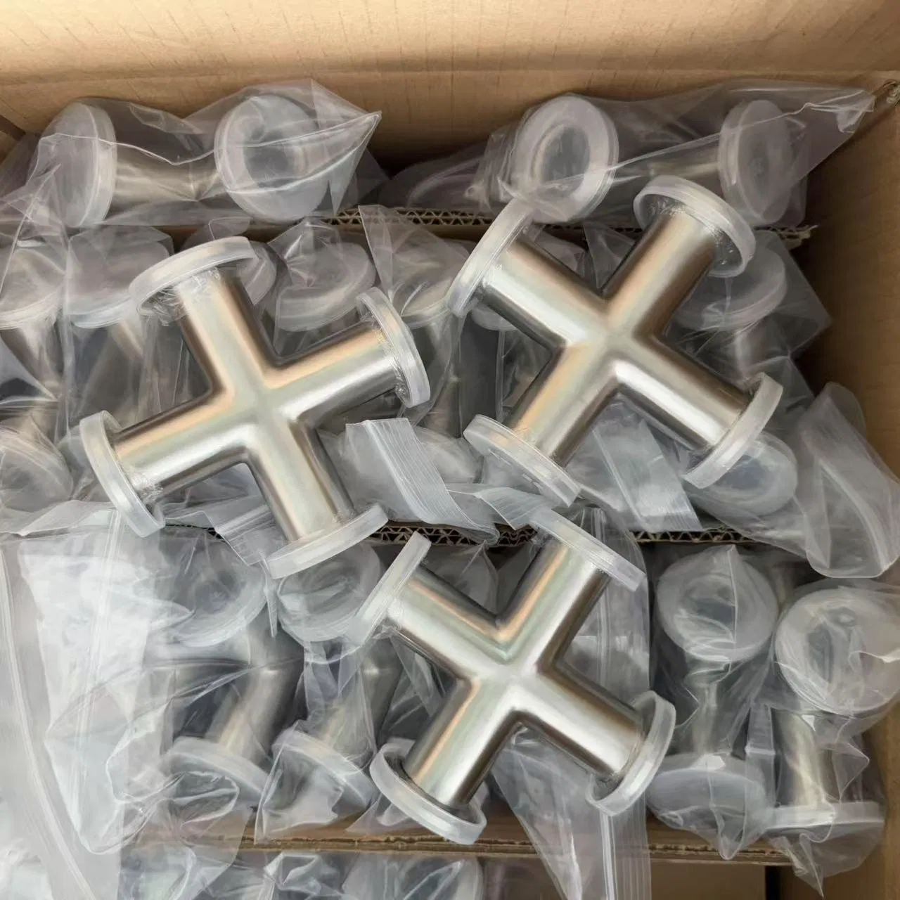 Sanitary Stainless Steel Vacuum Four Way Cross with Tri Clamp Ends