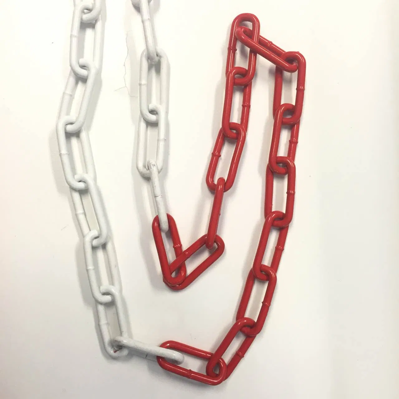 Powder Coated Colorful Red and White Decorative Chain