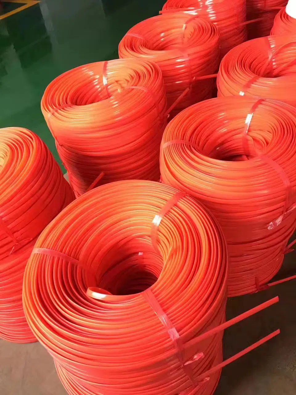China Supplier Hot-Selling Plastic Cover Teeth Protector for Blades