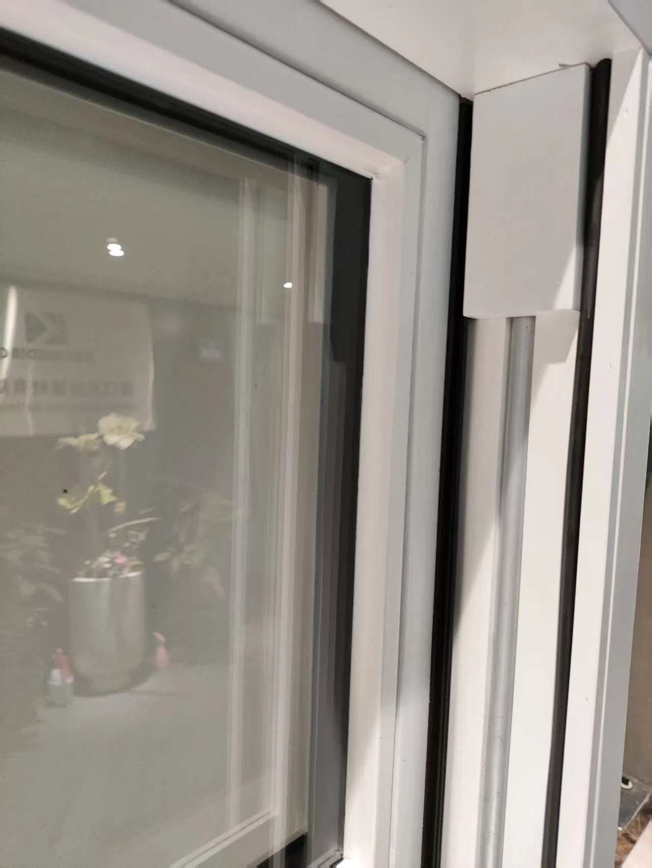 White Color Wooden Single Hung Window Grille Design Double Glazing Single Hung Wooden Window