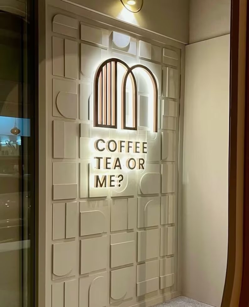 Store Metal LED Illuminated Letter Board Sign Outdoor Advertising Sign Logo Wall Beauty Salon LED Sign for Business