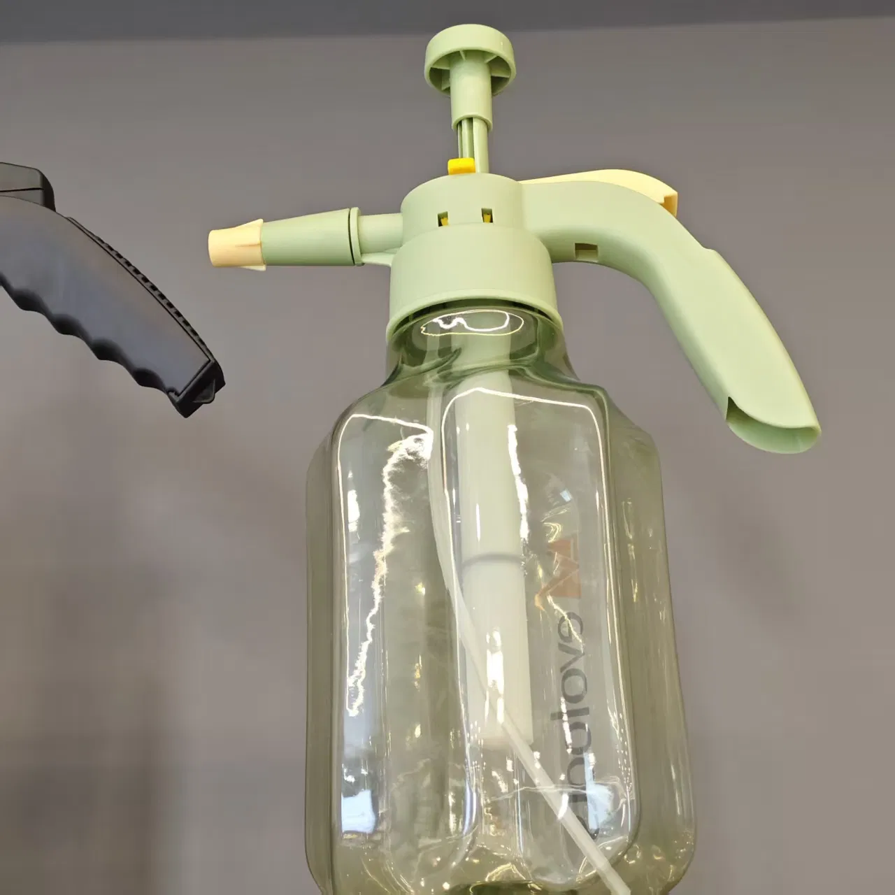 Mini Manual Handheld Sprayer Portable Garden Spray Bottle