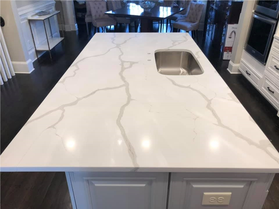 White Calacatta Quartz Stone